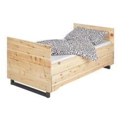 Schardt Zirbenholz Kinderzimmer Inkl. Umbauseiten Gesunder Schlaf Dank Zirbe-Massivholz -Roba || Pinolino Verkaufsgeschäft 04 261 20 00 zirbe natur juniorbett 70x140 cm 2