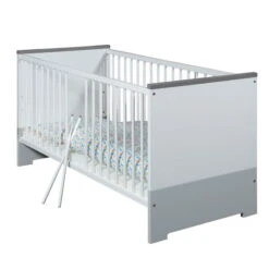 Schardt Candy Grey Kinderzimmer Inkl. Umbauseiten Mit 3-türigem Schrank -Roba || Pinolino Verkaufsgeschäft 04 852 24 70 candy grey kombi kinderbett 70x140 3