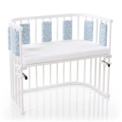 Babybay Nestchen Ultrafresh Piqué Für Maxi, Boxspring, Comfort Azurblau, Mit Sternen Weiß -Roba || Pinolino Verkaufsgeschäft babybay nestchen ultrafresh pique maxi boxspring midi azurblau sterne weiss 160869 002