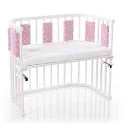 Babybay Nestchen Ultrafresh Piqué Für Maxi, Boxspring, Comfort Beere, Mit Sternen Weiß -Roba || Pinolino Verkaufsgeschäft babybay nestchen ultrafresh pique maxi boxspring midi beere sterne weiss 160868 002