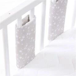 Babybay Nestchen Ultrafresh Piqué Für Maxi, Boxspring, Comfort Perlgrau, Mit Sternen Weiß -Roba || Pinolino Verkaufsgeschäft babybay nestchen ultrafresh pique maxi boxspring midi perlgrau sterne weiss 160864 003