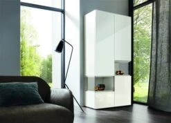 Hülsta Neo Wohnwand Vitrine 1 Schubkasten Und 3 Türen Hochglanzlack Reinweiß -Roba || Pinolino Verkaufsgeschäft huelsta neo 134547f2