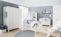 Schardt Milano Weiß Kinderzimmer Inkl. Umbauseiten Viertüriger Schrank & Breite Wickelkommode