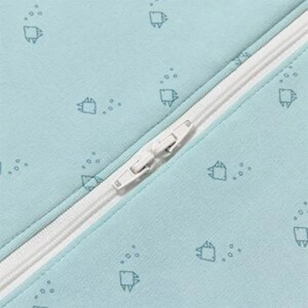 Ergobaby On The Move Schlummersack M 6-18 Aegean Fish Mittel TOG 1.0 5 Ergobaby On The Move Schlummersack M 6-18 Aegean Fish Mittel TOG 1.0 – Bild 3