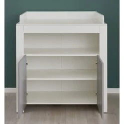Trendteam Pia Babyzimmer 3-teilig, 2-türiger Schrank Weiß Lichtgrau -Roba || Pinolino Verkaufsgeschäft pia bz 1874 632 03 geoeffnet 1